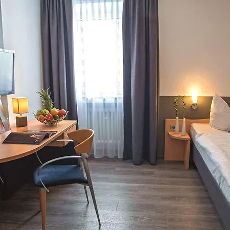 מלון Parkhotel פולדה