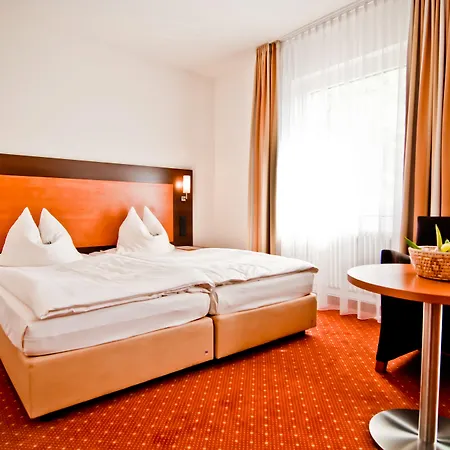מלון Parkhotel פולדה