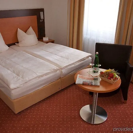 Parkhotel 3* פולדה