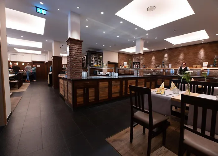 Отель Parkhotel 3*